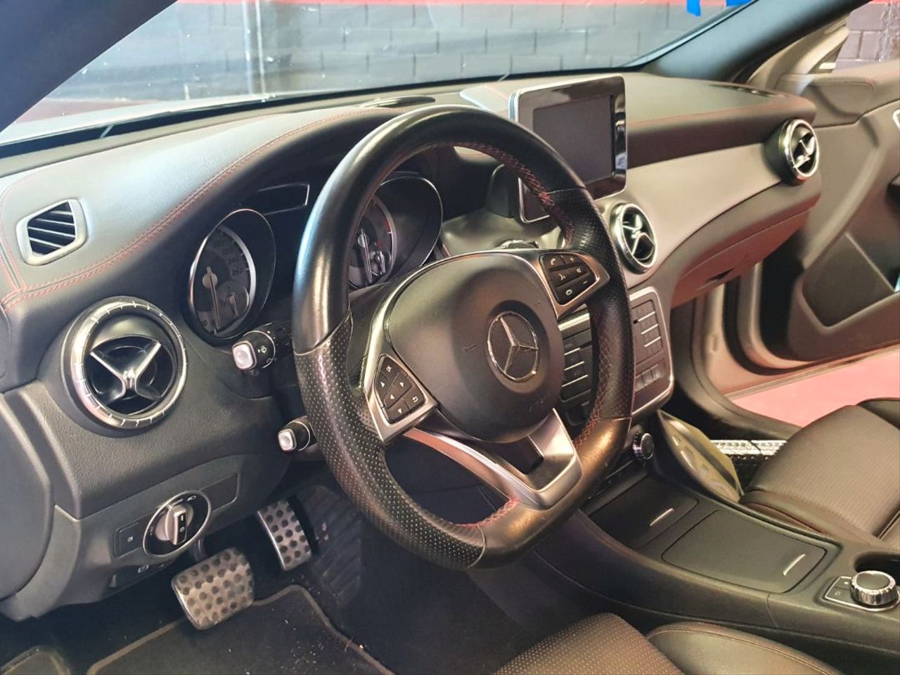 MERCEDES-BENZ Clase CLA