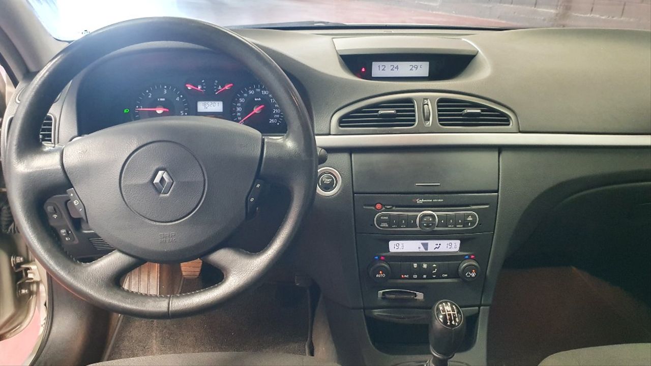 RENAULT Laguna