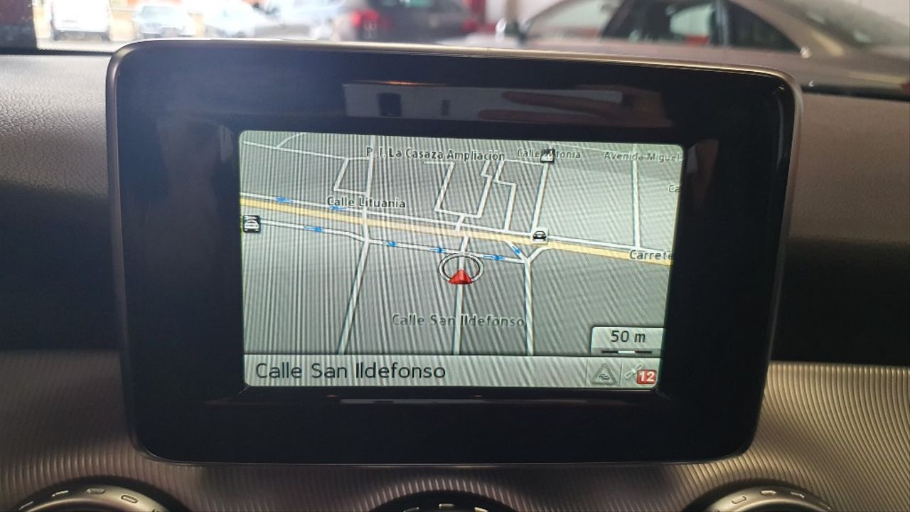 MERCEDES-BENZ Clase GLA