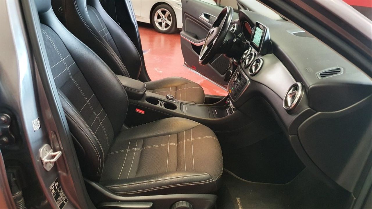 MERCEDES-BENZ Clase GLA