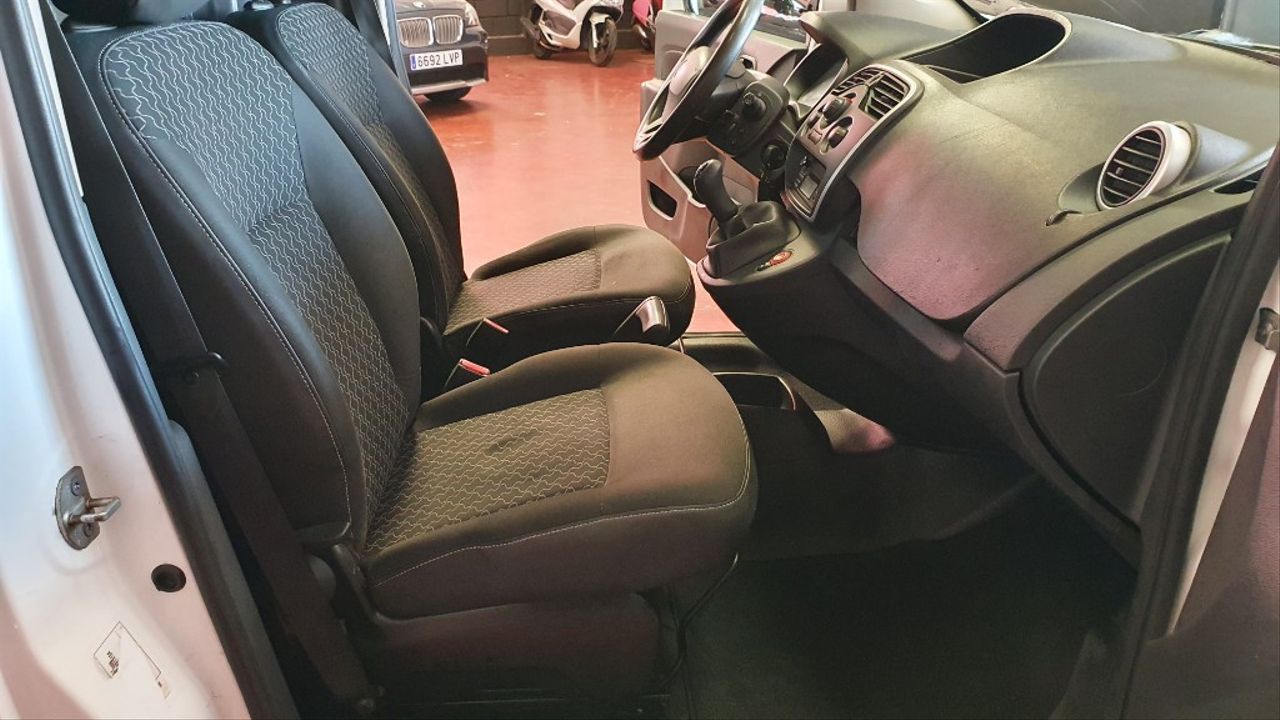 RENAULT Kangoo Furgon