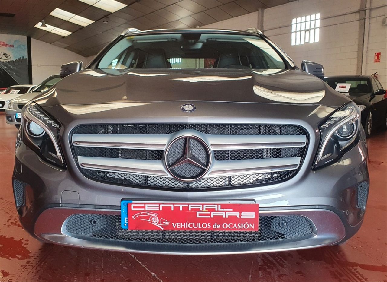MERCEDES-BENZ Clase GLA
